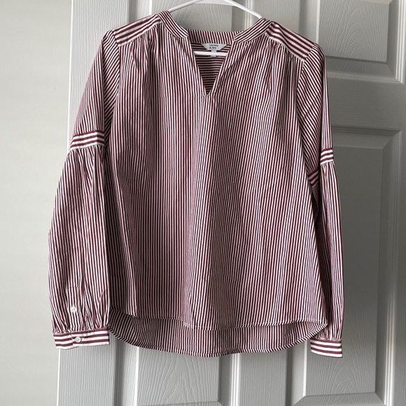 Crown & Ivy Blouse - Picture 1 of 9